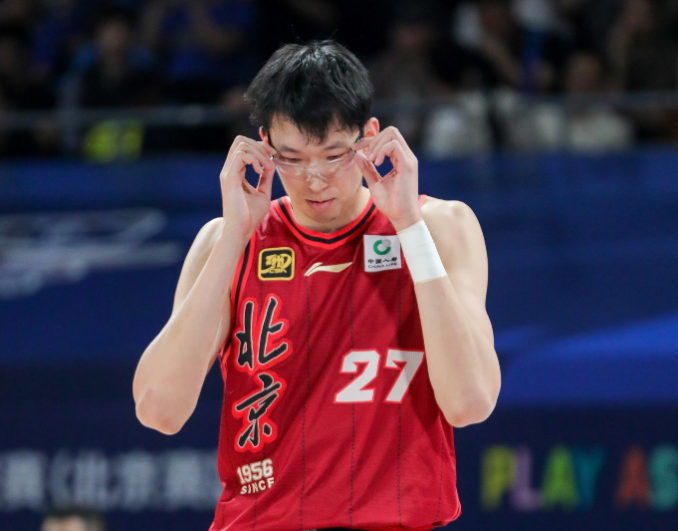 世界杯手机直播软件安装-许利民：周琦眼睛初步检查不像去年那么严重 今晚肯定不打