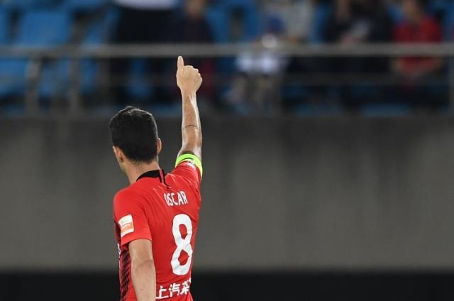 【中超】奥斯卡双响吕文君头槌 海港3比0大连人